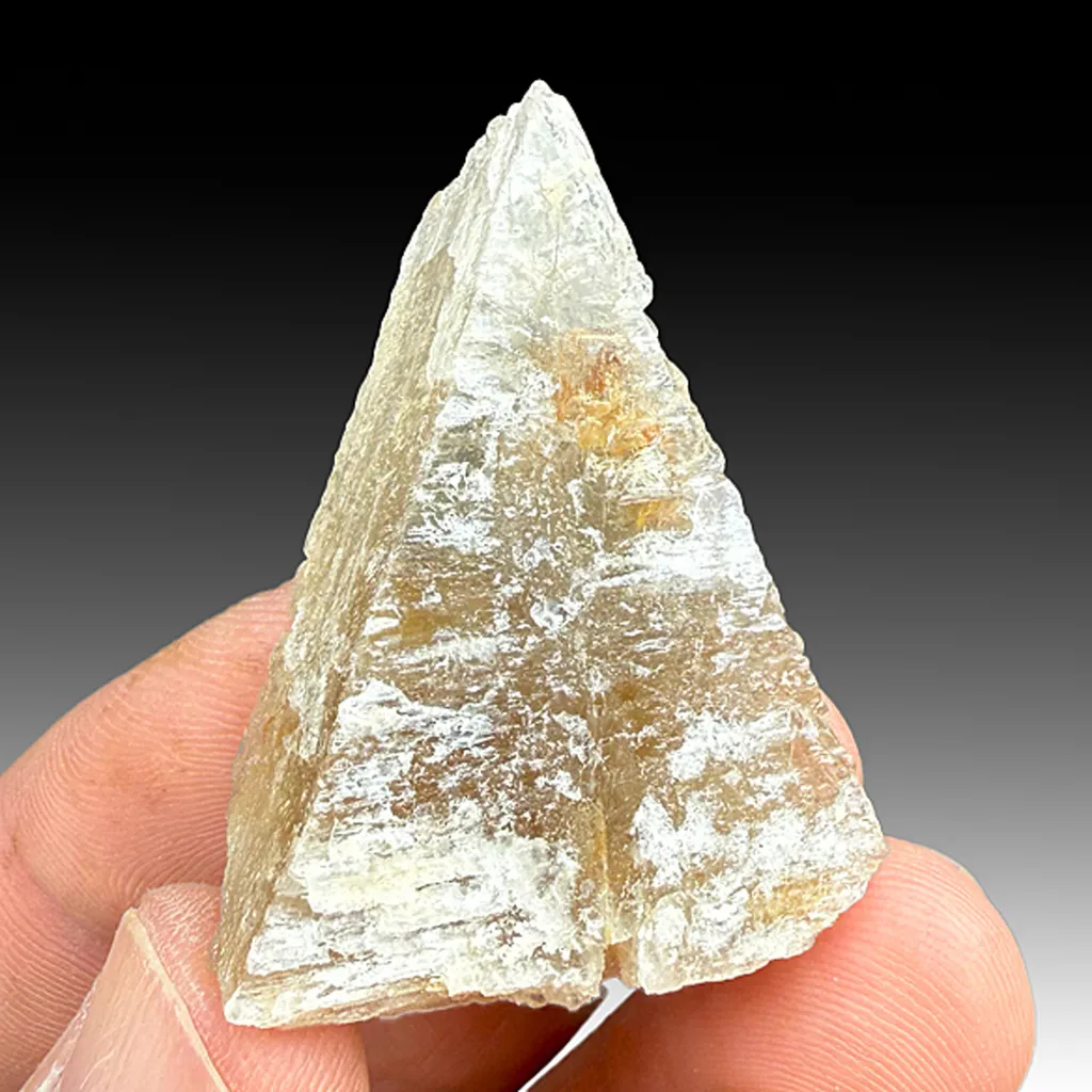 Petalite image