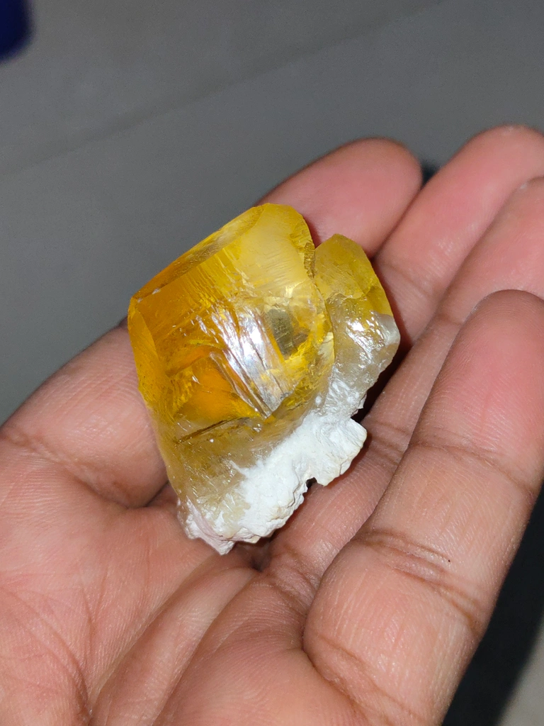 Petroleum Calcite on Okenite Matrix - image 9
