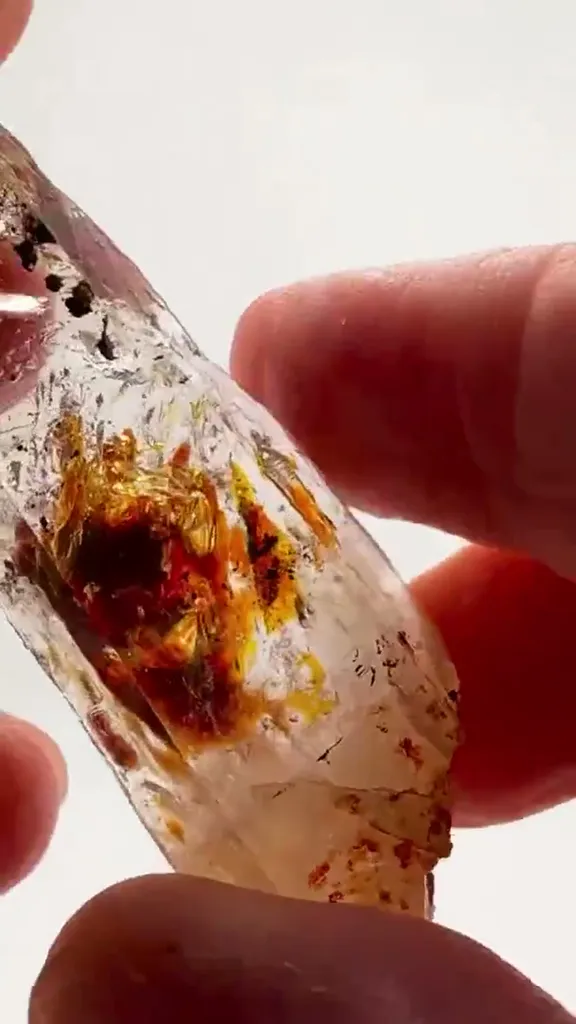 PETROLEUM Quartz WITH A WORLD MOVING INSIDE - image 4