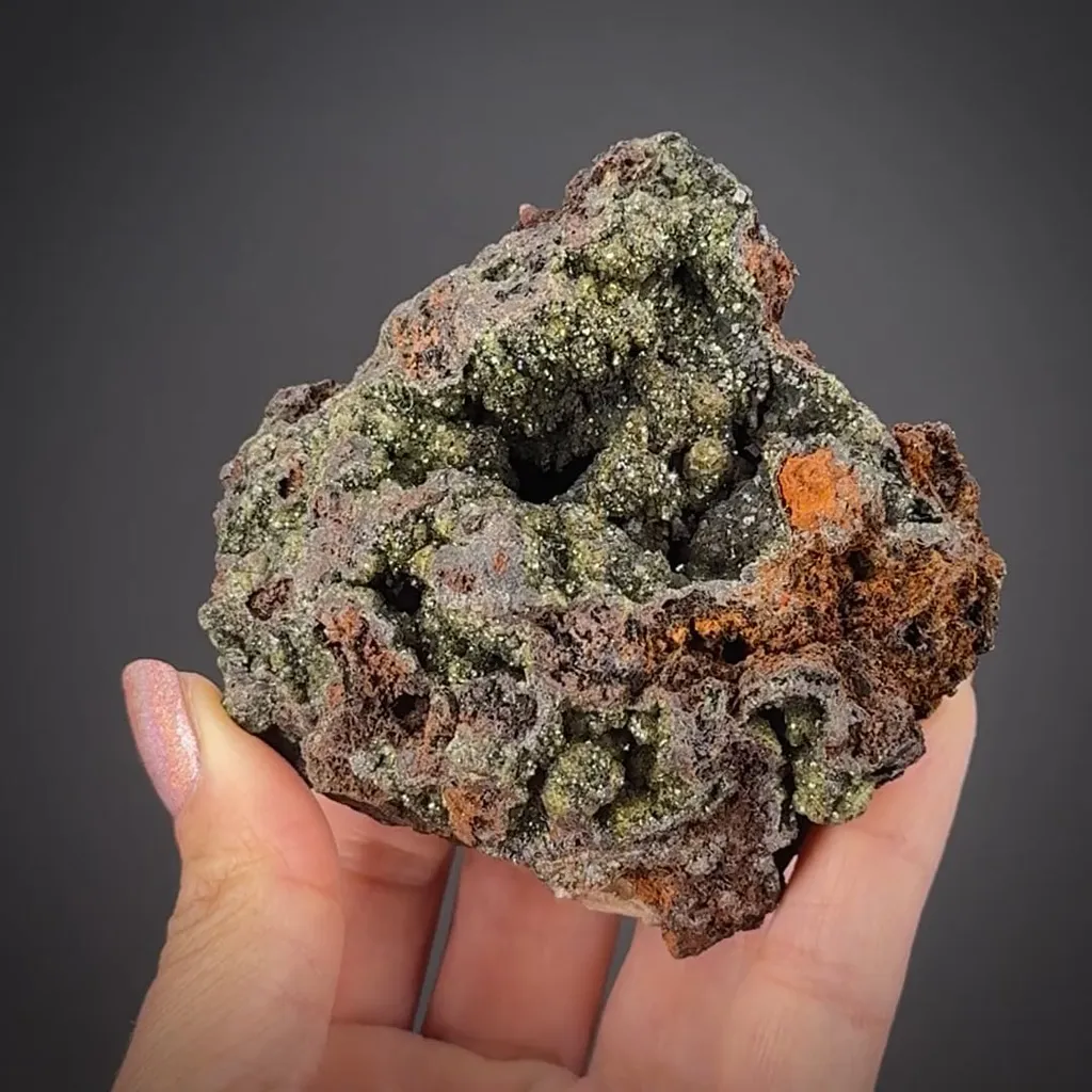 Pharmacosiderite image