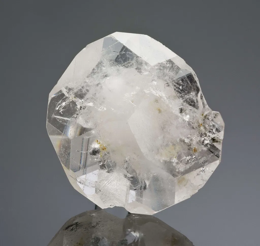 Phenakite - image 2