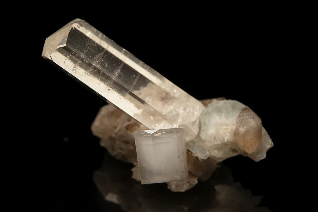 Phenakite - image 3