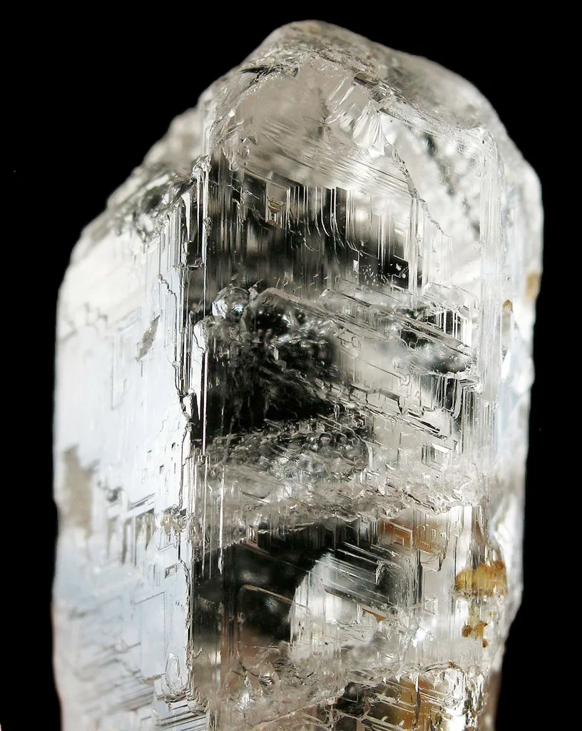 Phenakite - image 3