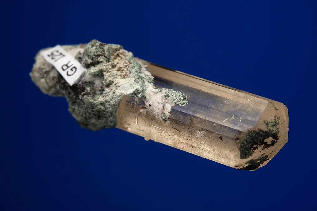 Phenakite - image 4