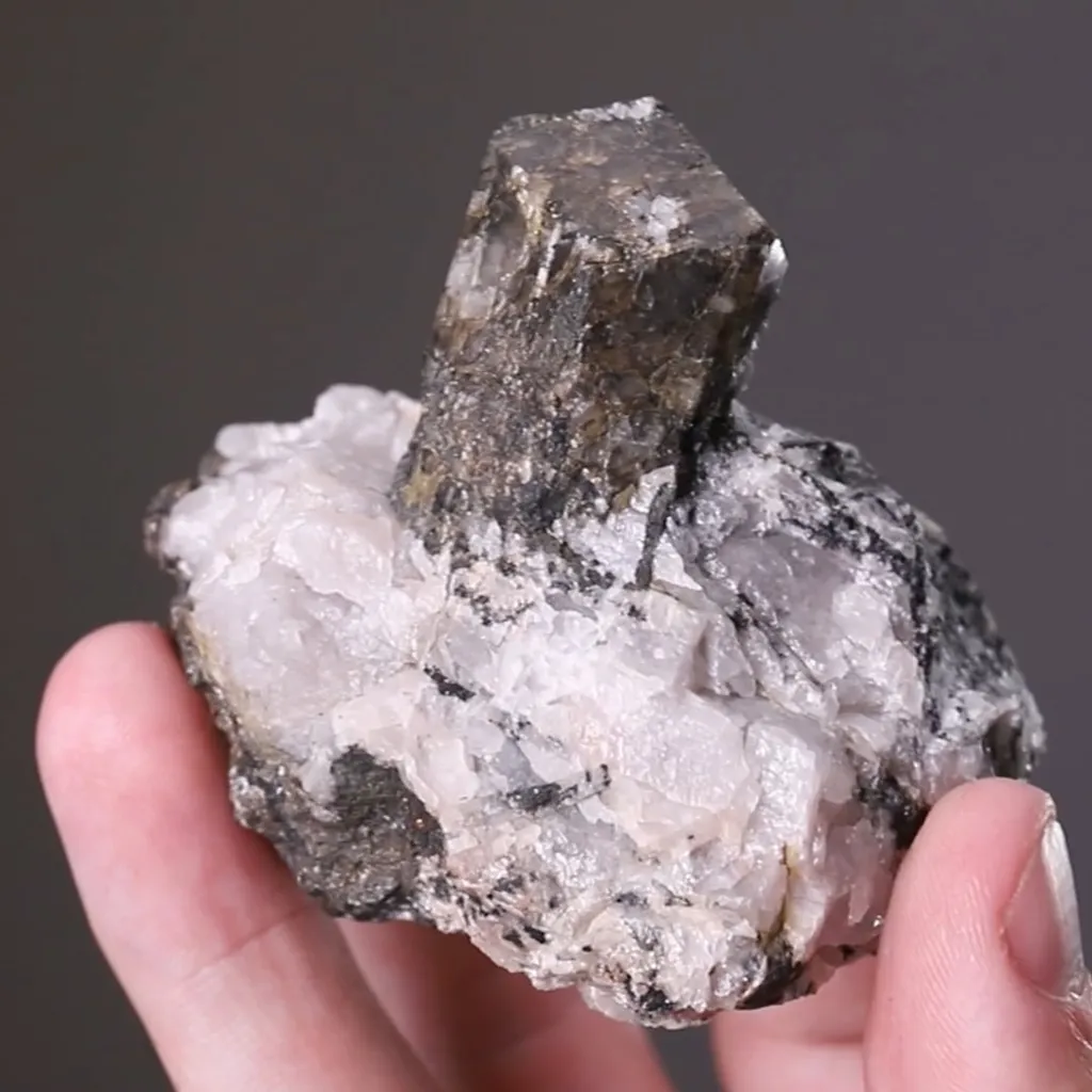 Phenakite - image 2