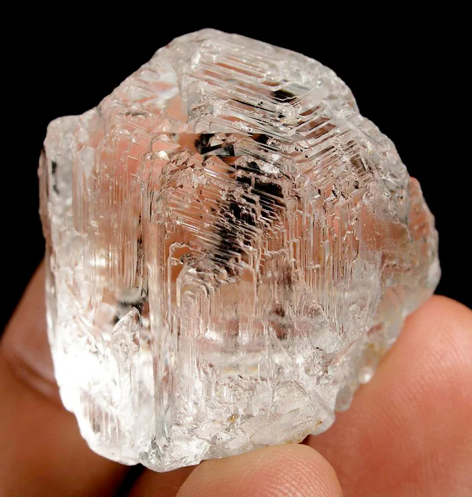 Phenakite - image 4