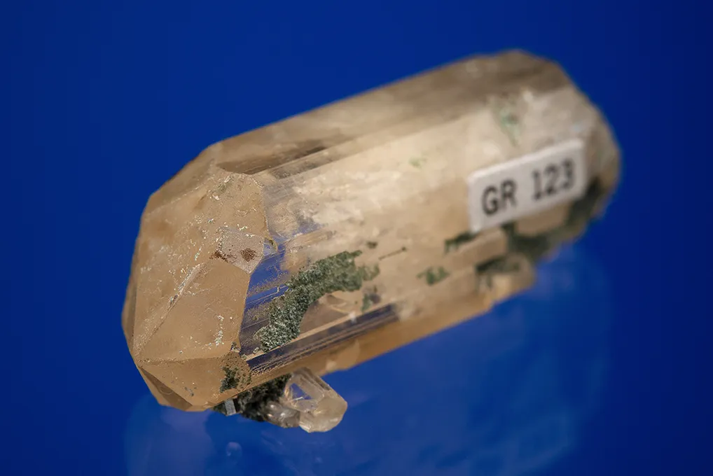 Phenakite - image 5