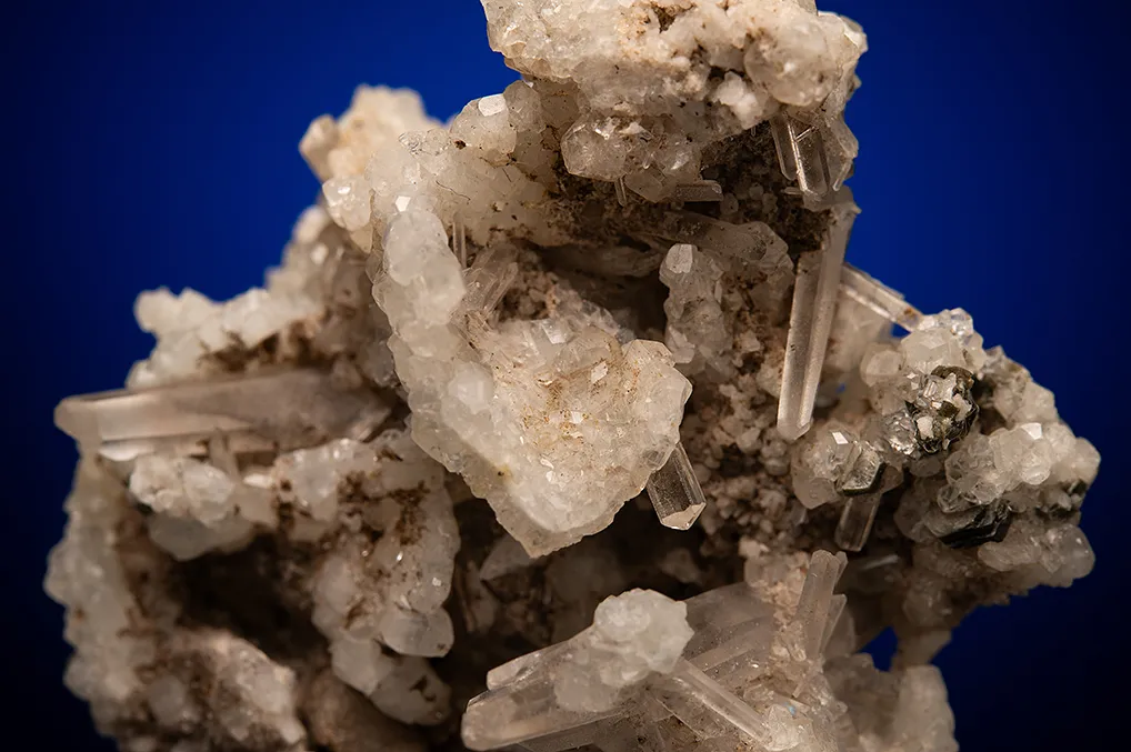 Phenakite after Beryl (?) with Quartz - image 2