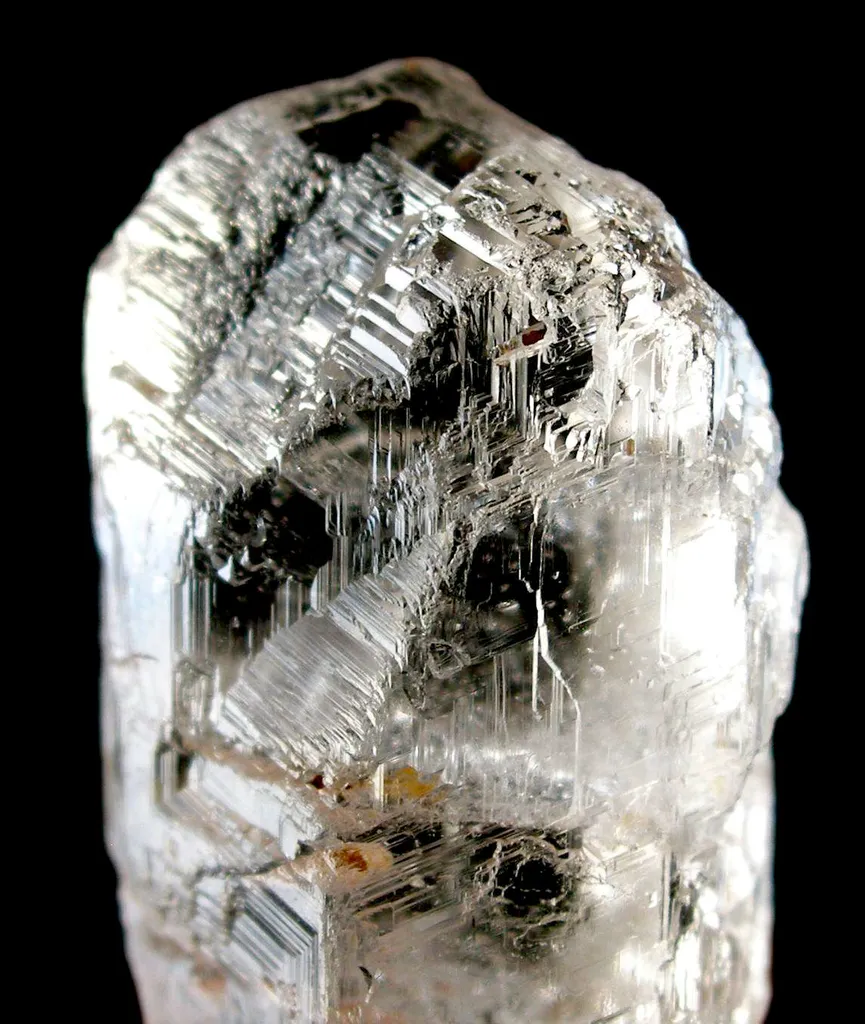 Phenakite - image 2