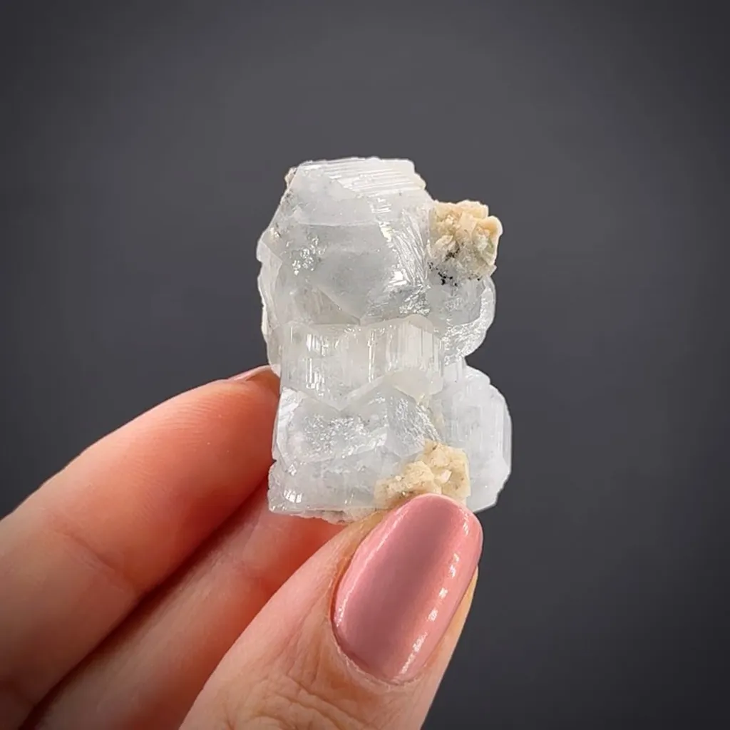 Phenakite - image 2