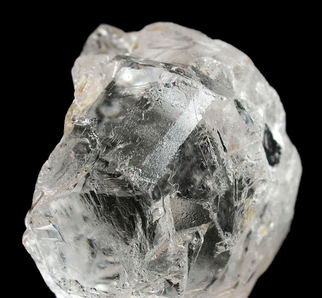 Phenakite - image 2