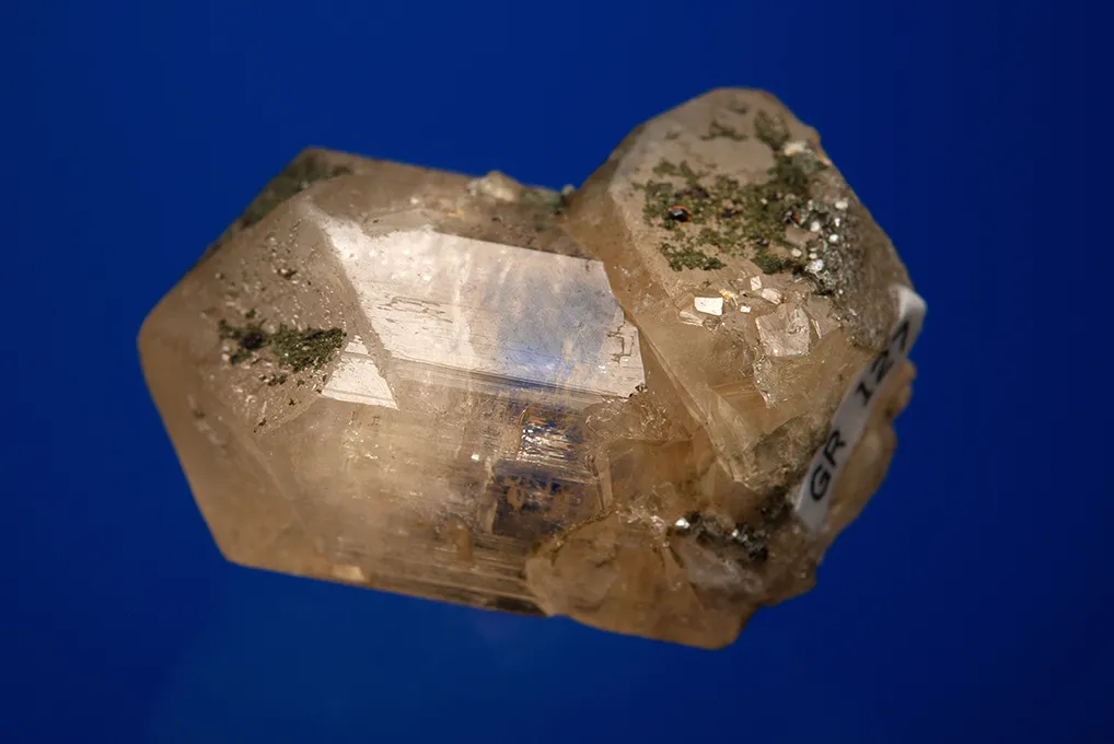 Phenakite "Drill bit twin" - image 3