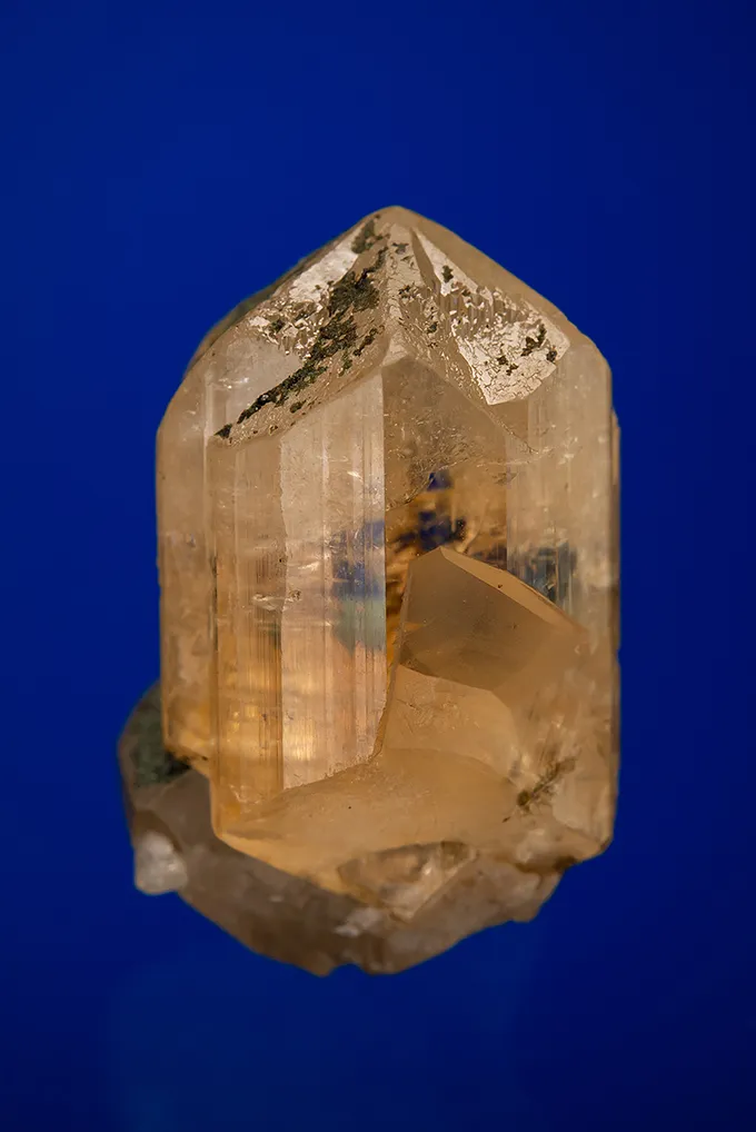 Phenakite "Drill bit twin" image