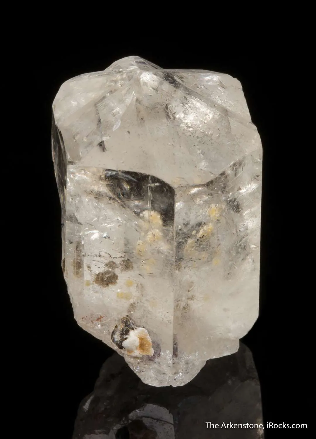 Phenakite (drill-bit twinned) - image 4