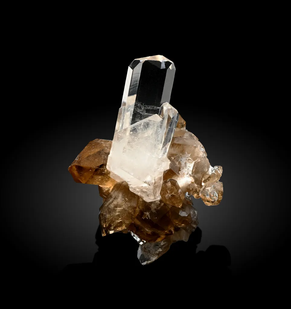 Phenakite from Myanmar, Mandalay Region, Mogok Township, Mogok Valley image