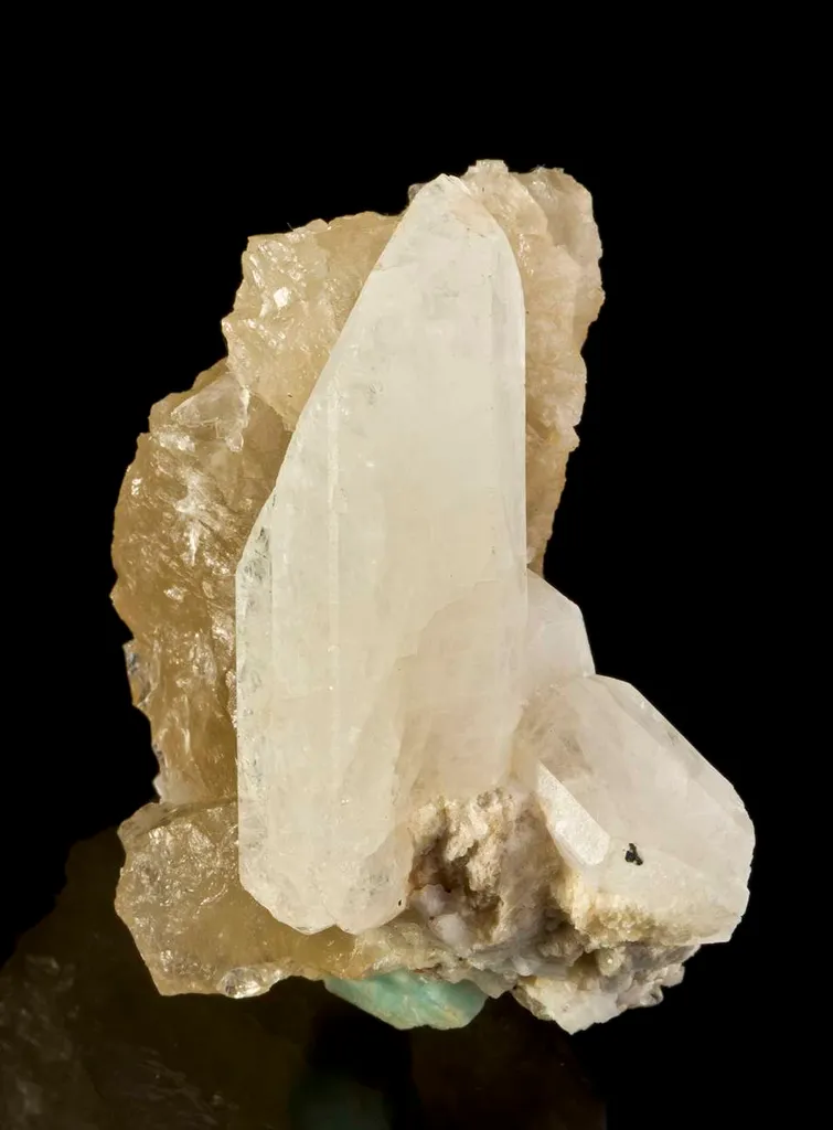Phenakite on Calcite - image 2