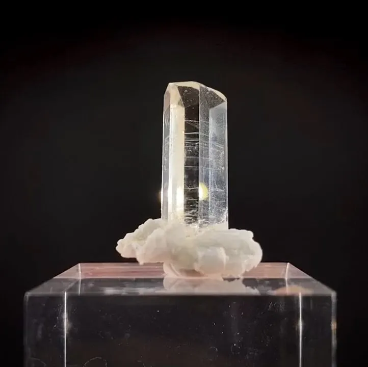 Phenakite on matrix image