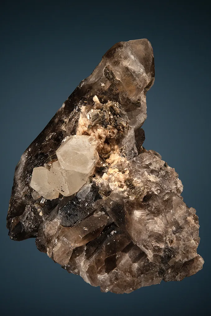 Phenakite on Quartz var. Smoky - image 5