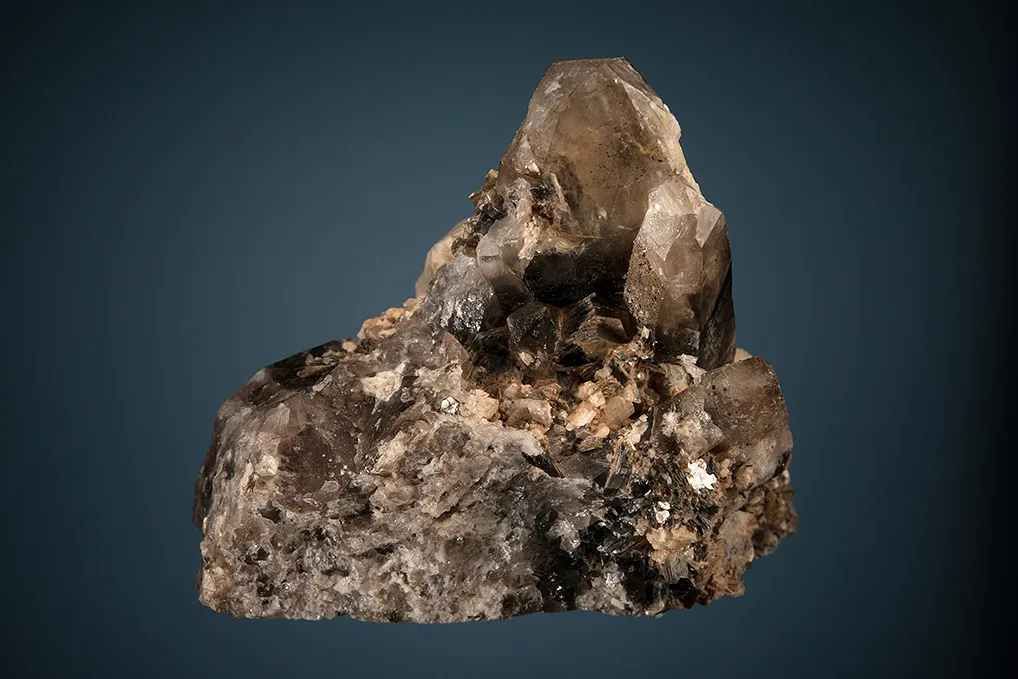 Phenakite on Quartz var. Smoky - image 3