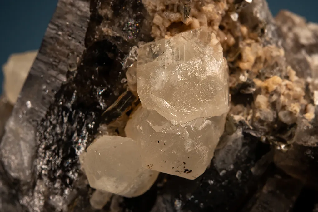 Phenakite on Quartz var. Smoky - image 2