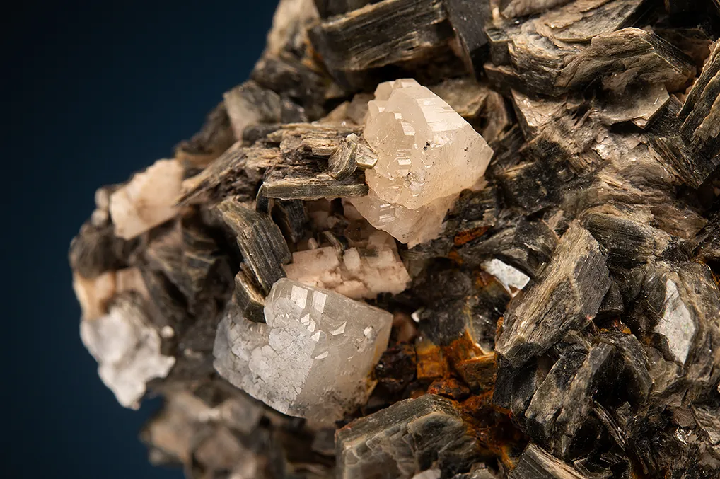 Phenakite with Muscovite and LIMONITE after Pyrite - image 3