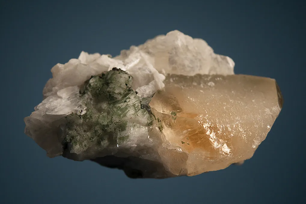 Phenakite with Titanite, Allanite-(Ce) and Calcite - image 5