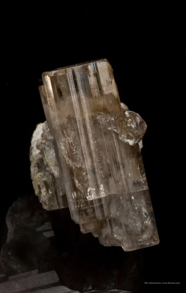 Phosgenite image