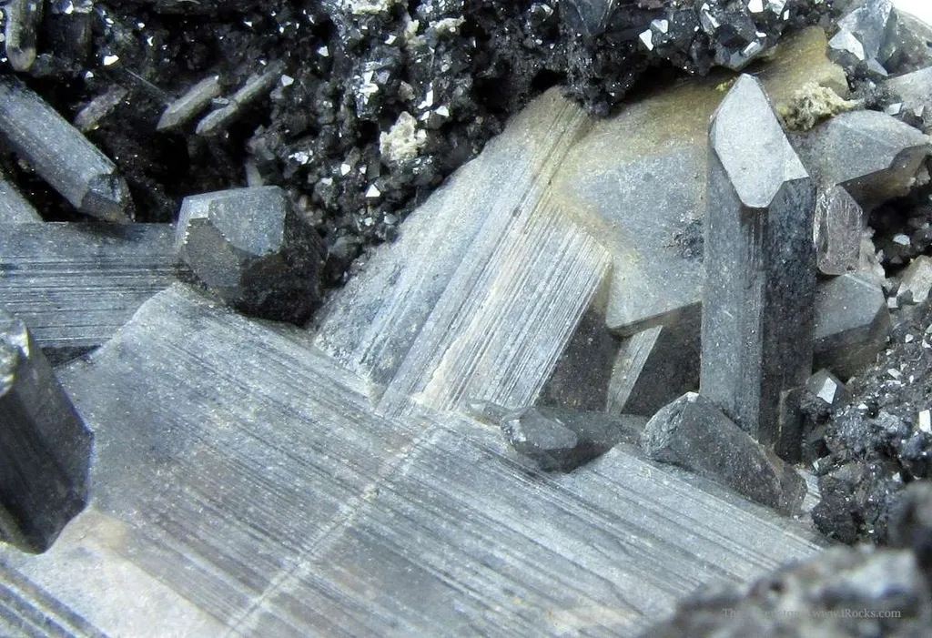 Phosgenite - image 3