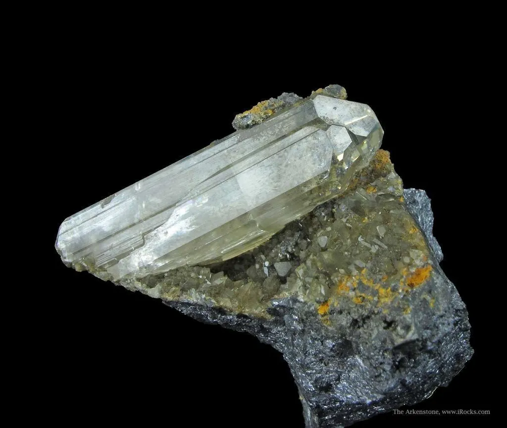 Phosgenite (Fluorescent) on Galena - image 2