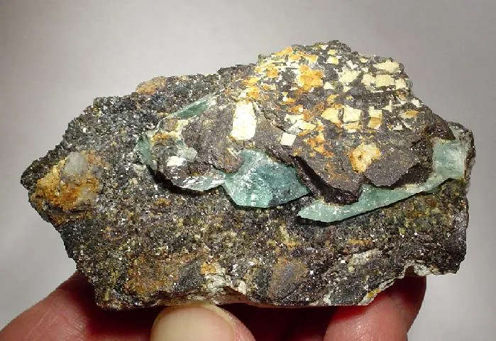 Phosphophyllite image