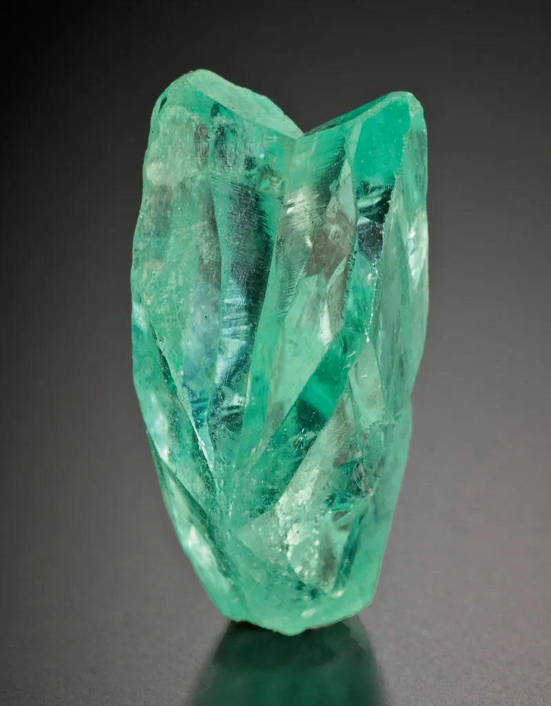 Phosphophyllite image