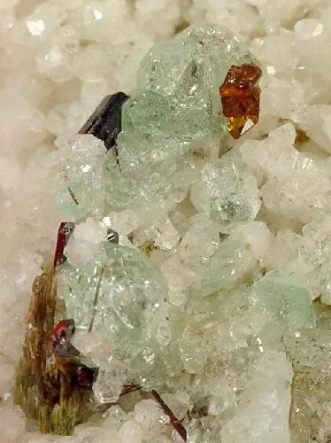 Phosphophyllite - image 2