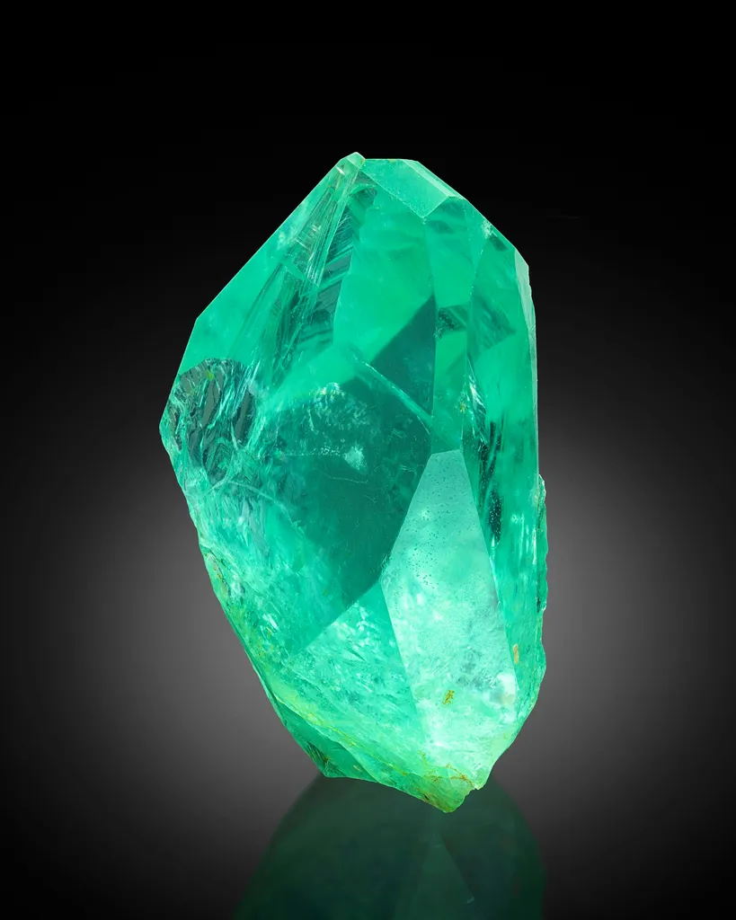 Phosphophyllite image