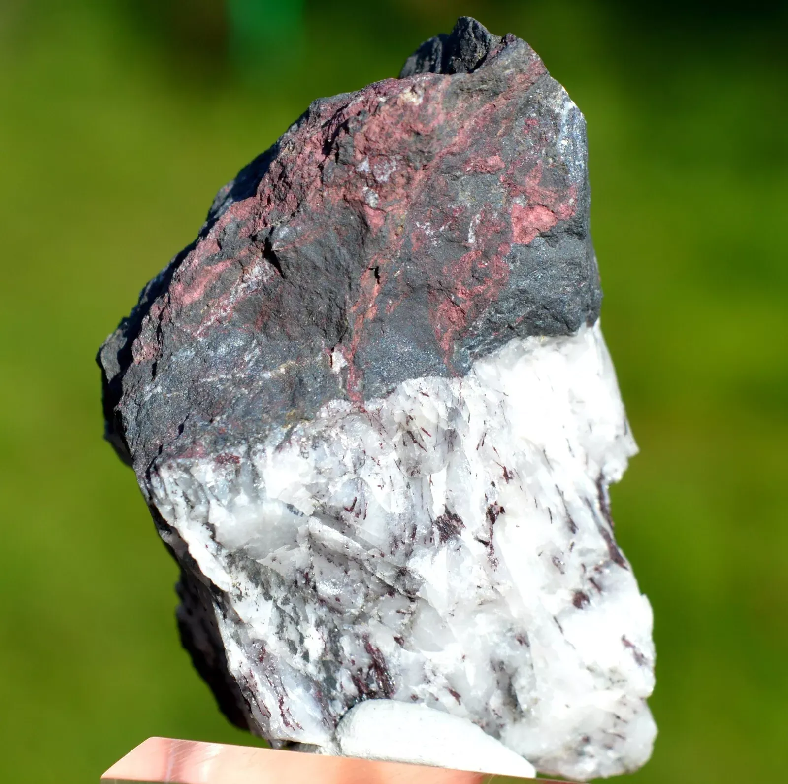 Piemontite 112 grams - Falotta, Tinizong, Albula Region, Grisons, Switzerland - image 4