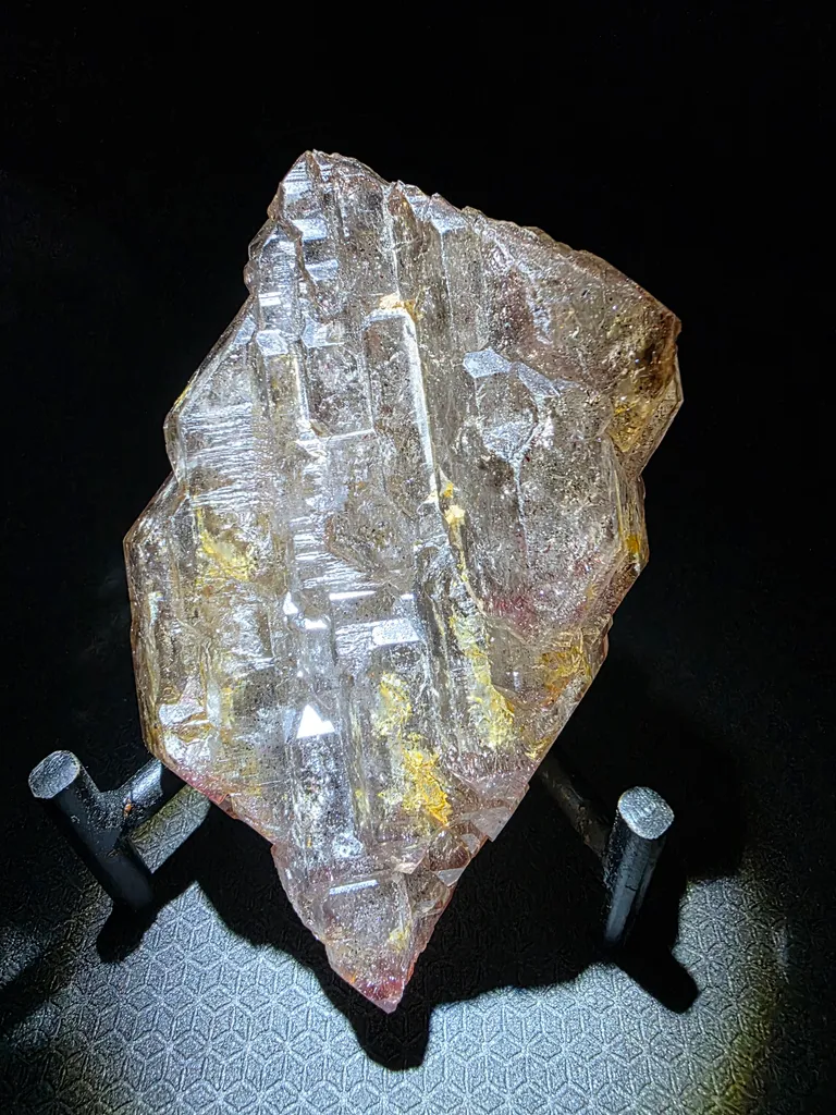 Pink f fire smoky quartz with covelite inclusions floater - image 4