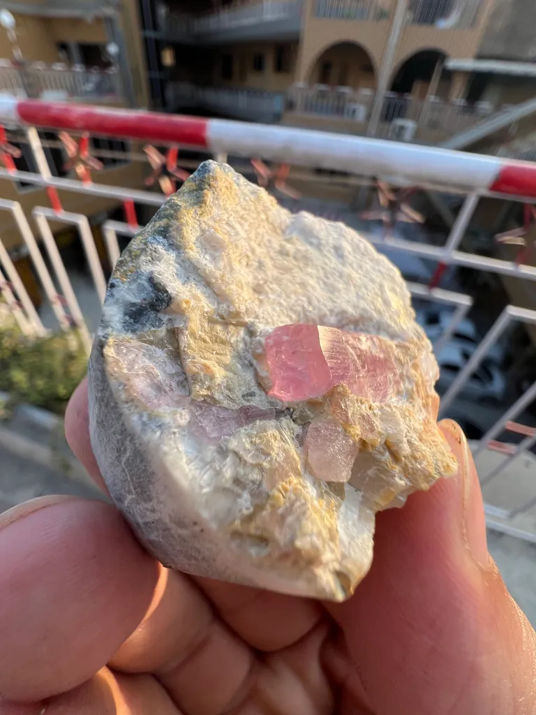 Pink Topaz from Pakistan, Khyber Pakhtunkhwa Province, Mardan District, Katlang, Ghundao hill - image 5
