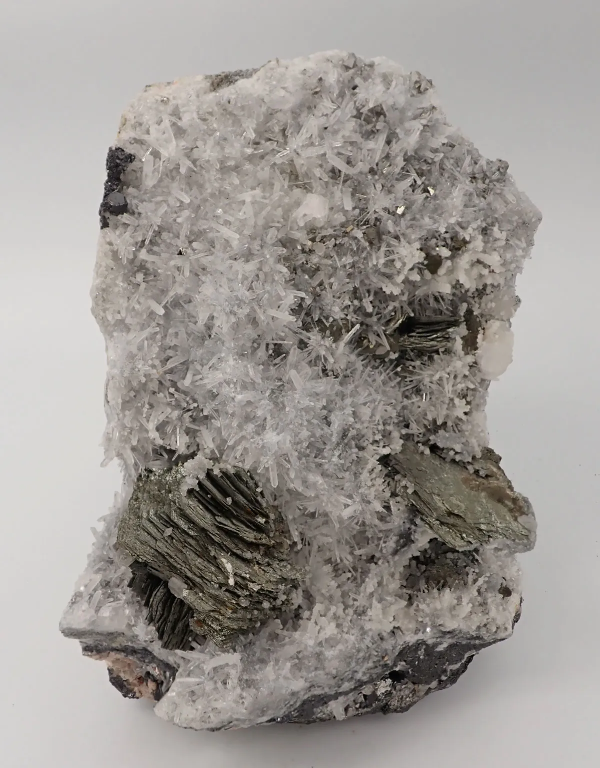 Pirrhotite with Quartz - image 3