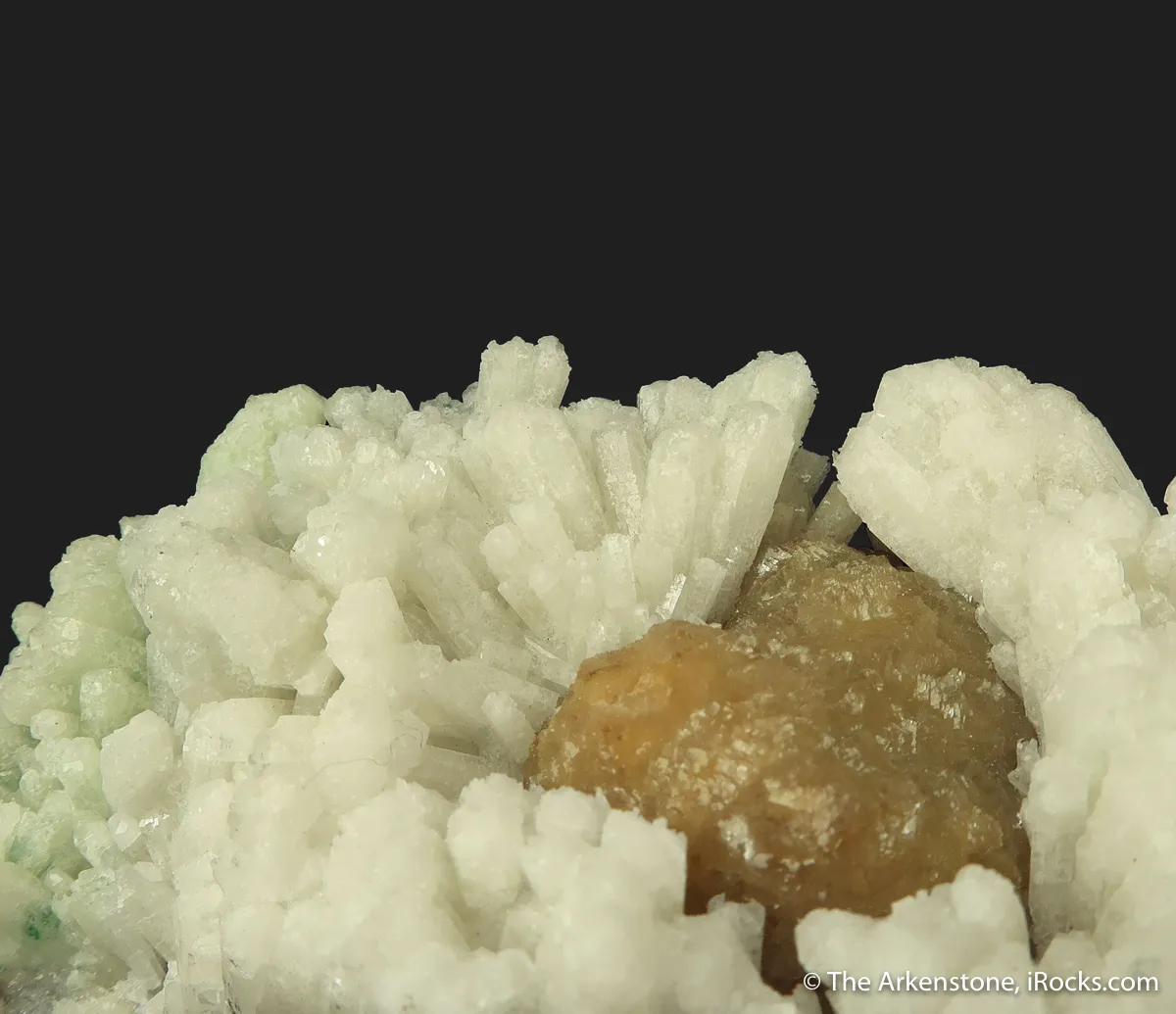 Plumboan Aragonite var. Tarnowitzite (fl) and Calcite (fl) - image 9