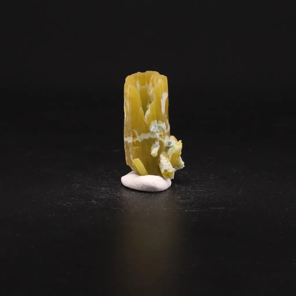 Plumbogummite a. Pyromorphite - image 2