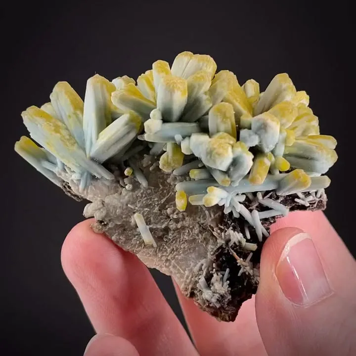 Plumbogummite ps. Pyromorphite image