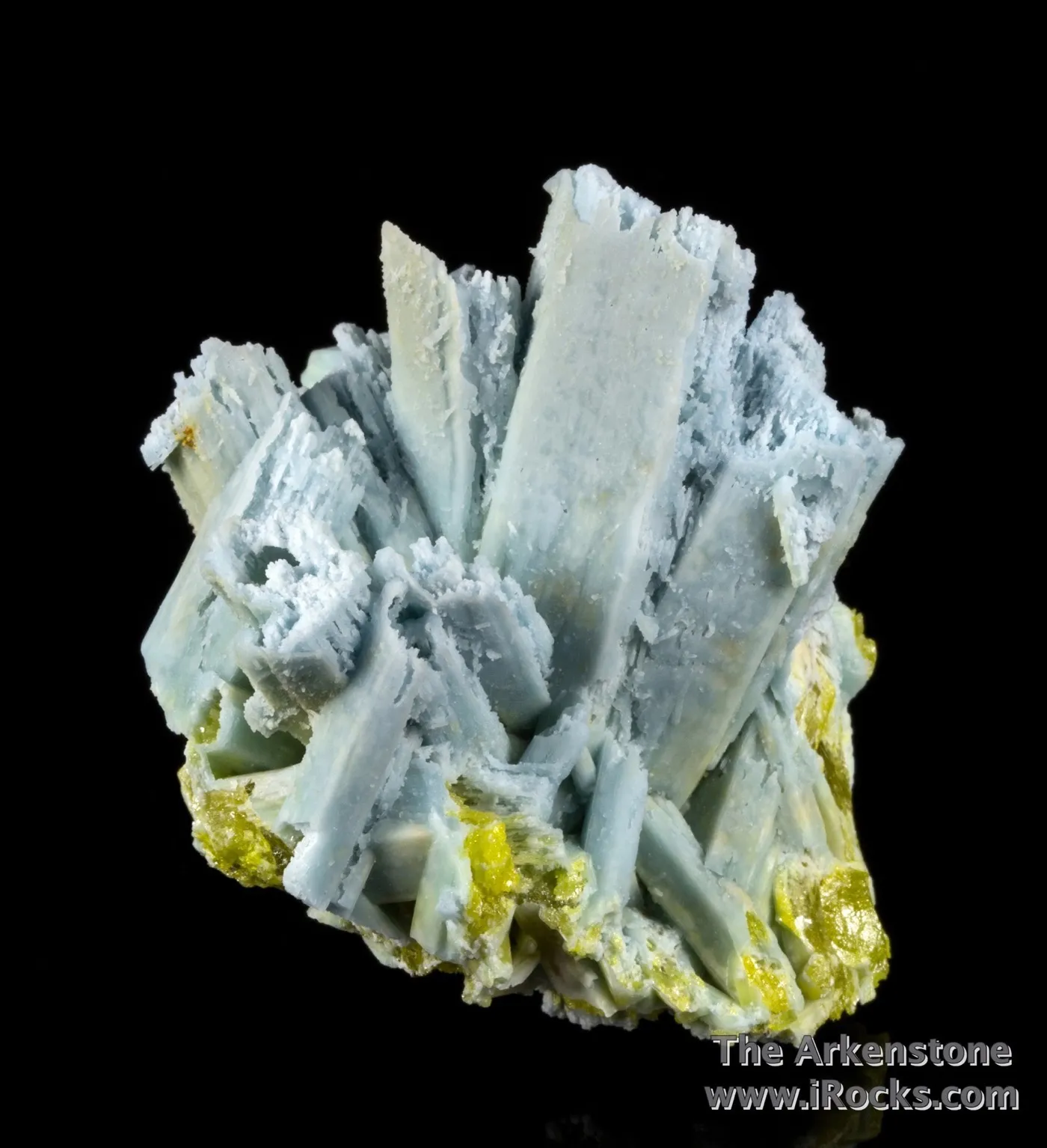 Plumbogummite ps Pyromorphite - image 2