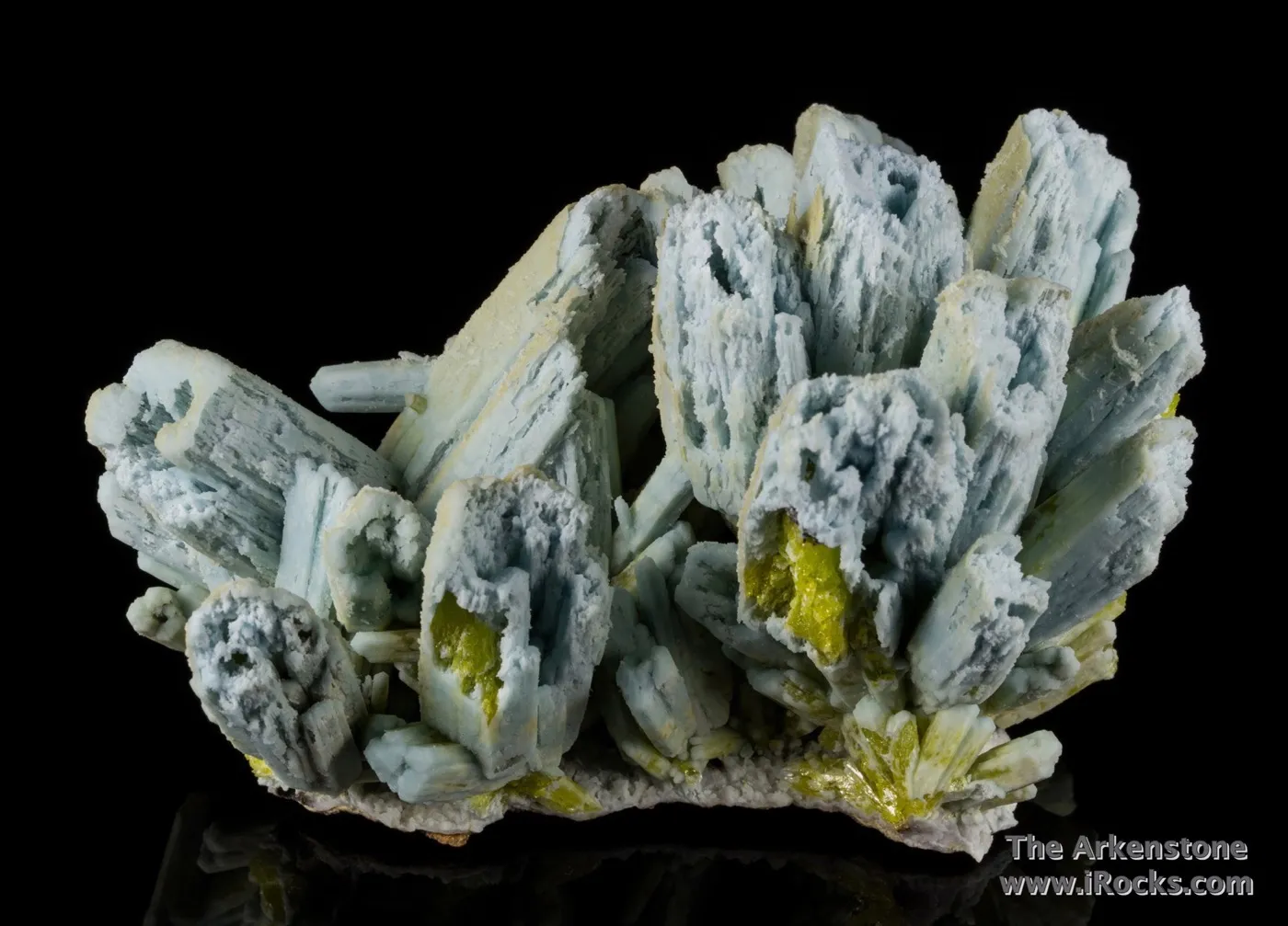 Plumbogummite ps Pyromorphite - image 2