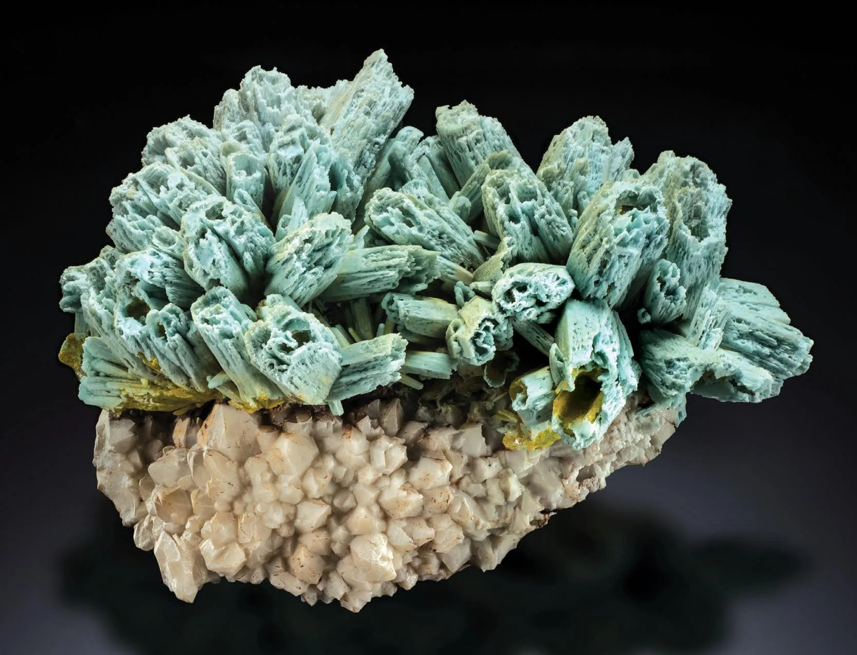 Plumbogummite pseudomorph after Pyromorphite - image 1