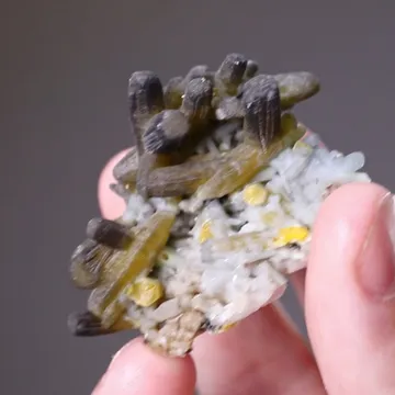 Plumbogummite Pseudomorph After Pyromorphite