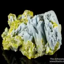 Plumbogummite replacing Pyromorphite - image 3