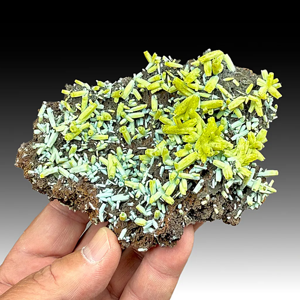 Plumbogummite replacing Pyromorphite image