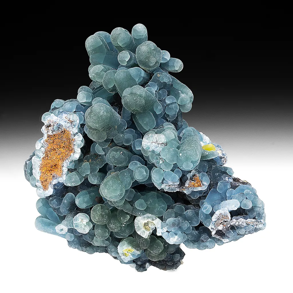 Plumbogummite replacing Pyromorphite image