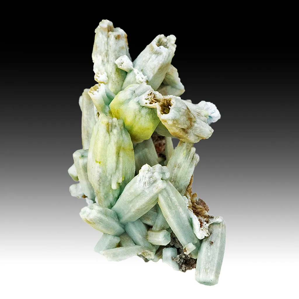 Plumbogummite replacing Pyromorphite image