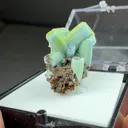 Plumbogummite replacing Pyromorphite - image 2