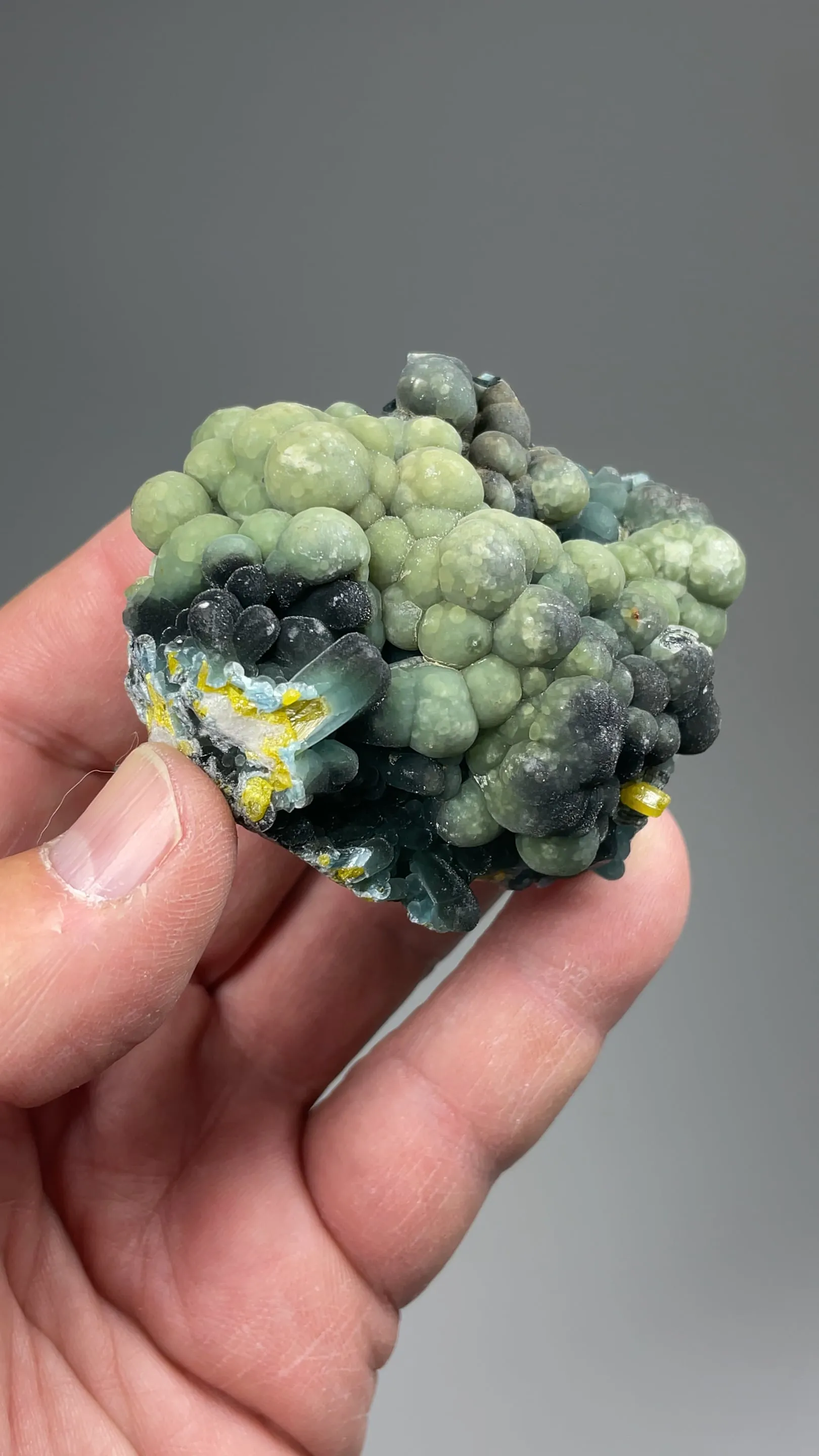 Plumbogummite with Pyromorphite, Quartz - image 2